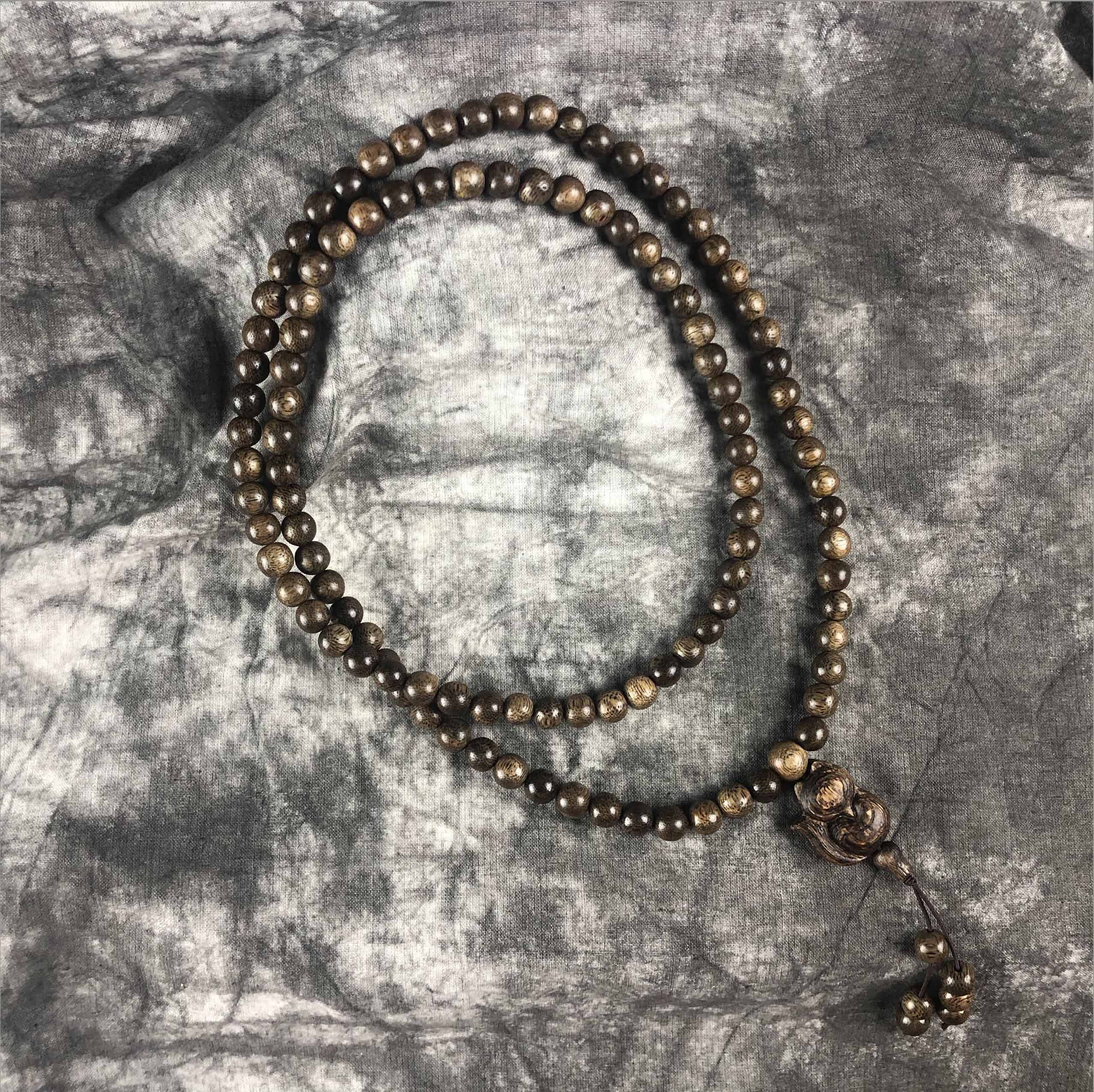 Agarwood necklace 8 cups 108 beads round gourd tail mixed with fox face - VC7LHFA
