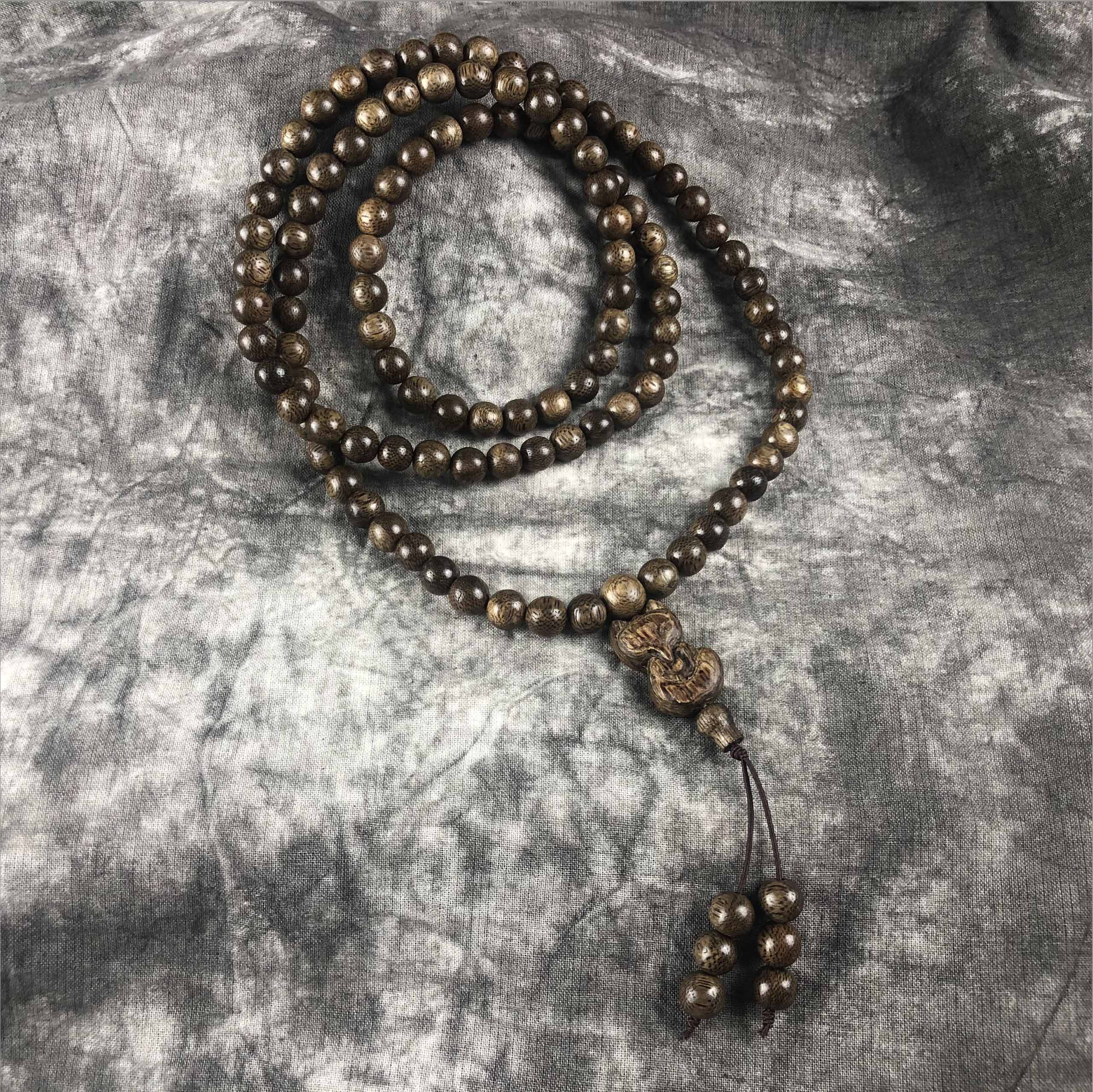 Agarwood necklace 8 glasses 108 beads round gourd tail mixed with fox face - VC9LHFA