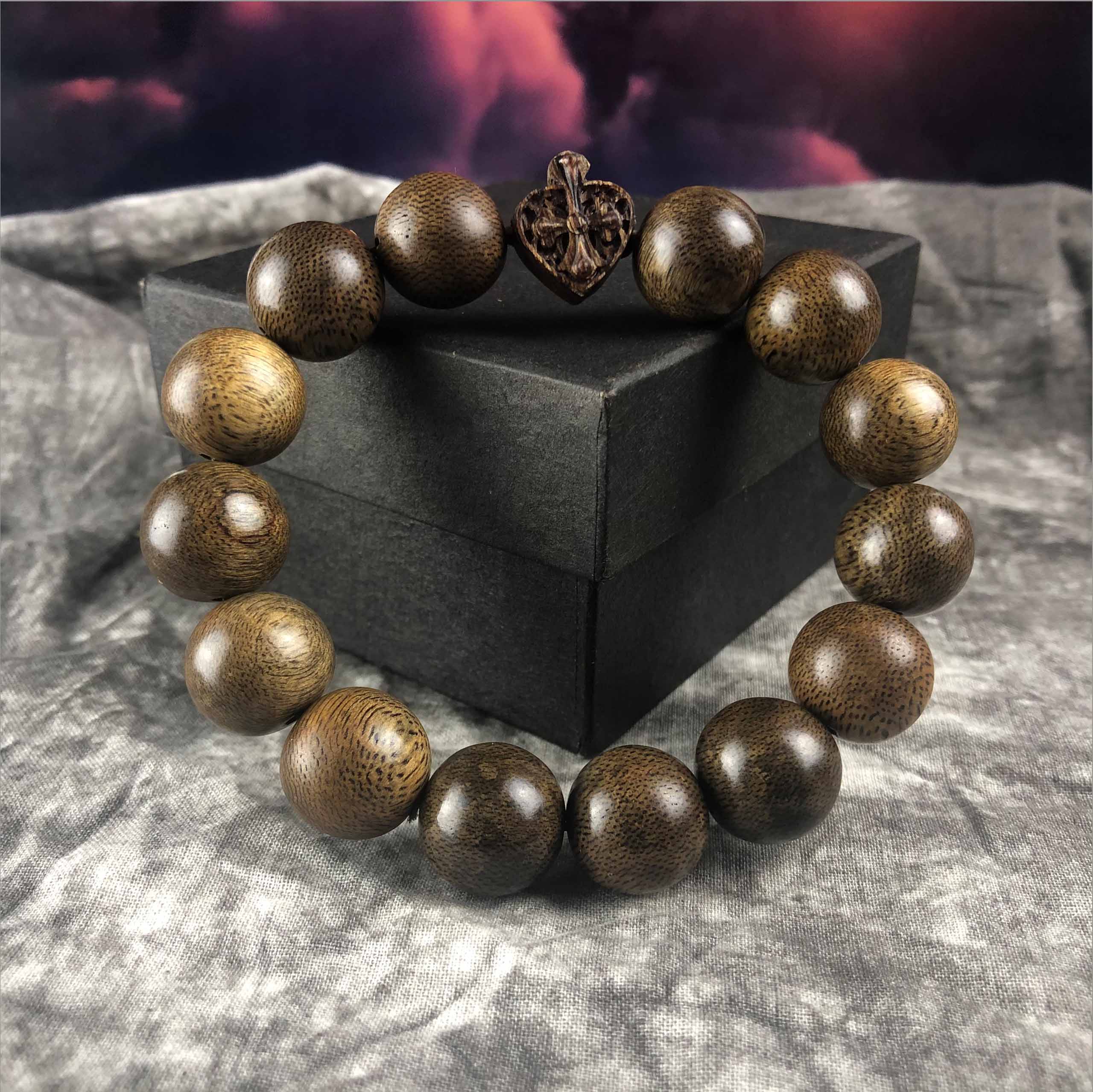Agarwood bracelet 16 cups 14 round beads with Touch Flowers - VT90LHFA