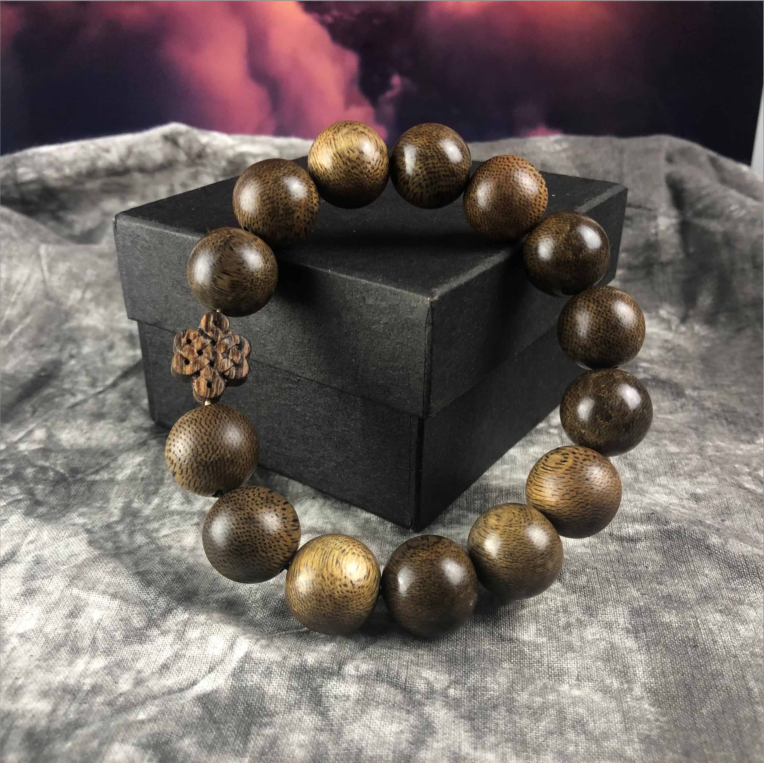 Agarwood bracelet 16 cups 14 round beads with a touch of flowers - VT91LHFA